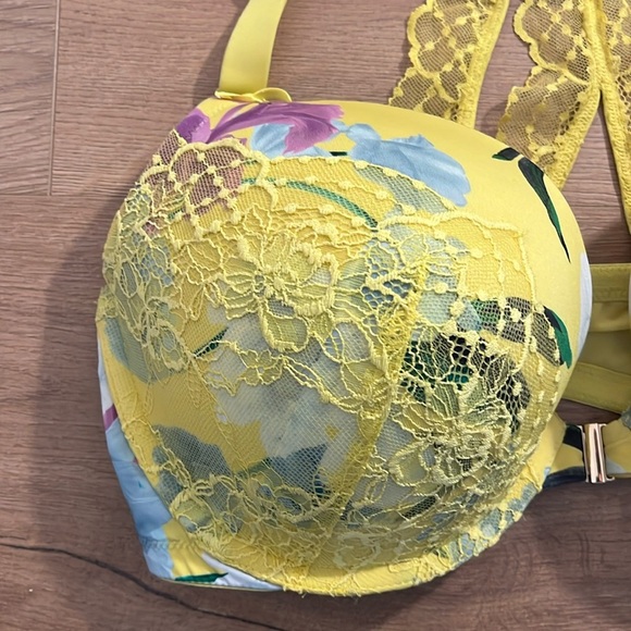 Cacique | Boost Plunge floral lace yellow front clasp Bra women’s size 42DDD - Picture 4 of 8